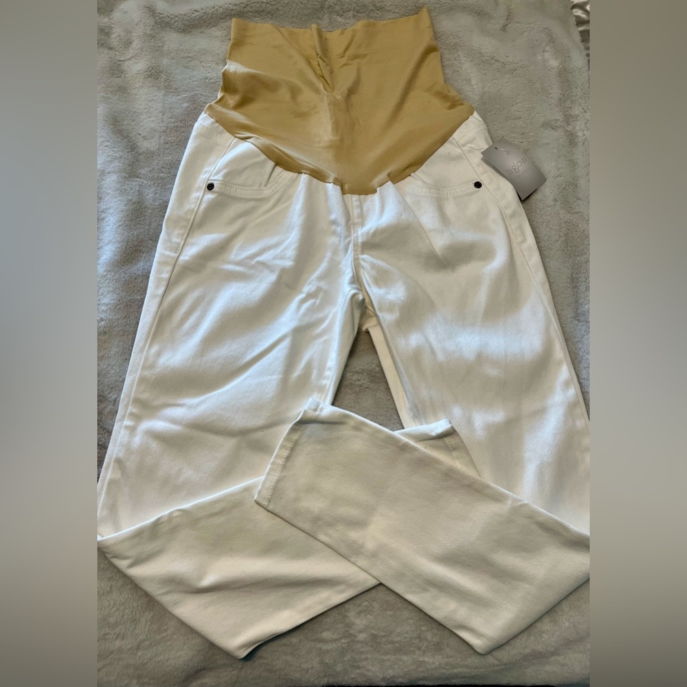 New with tags A Glow maternity jagging pants women’s 6 jeans